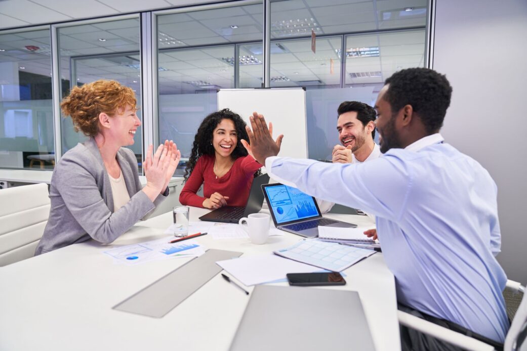 Kundenservice und Helpdesk jetzt Fit für Top-Level Kundenservice und professionelle Kommunikation im Beschwerdemanagement